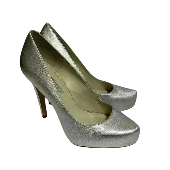 BCBG  silver heals - Picture 1 of 3
